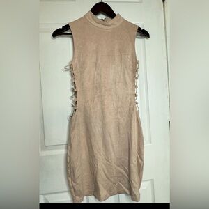 Beautiful dress and very comfortable